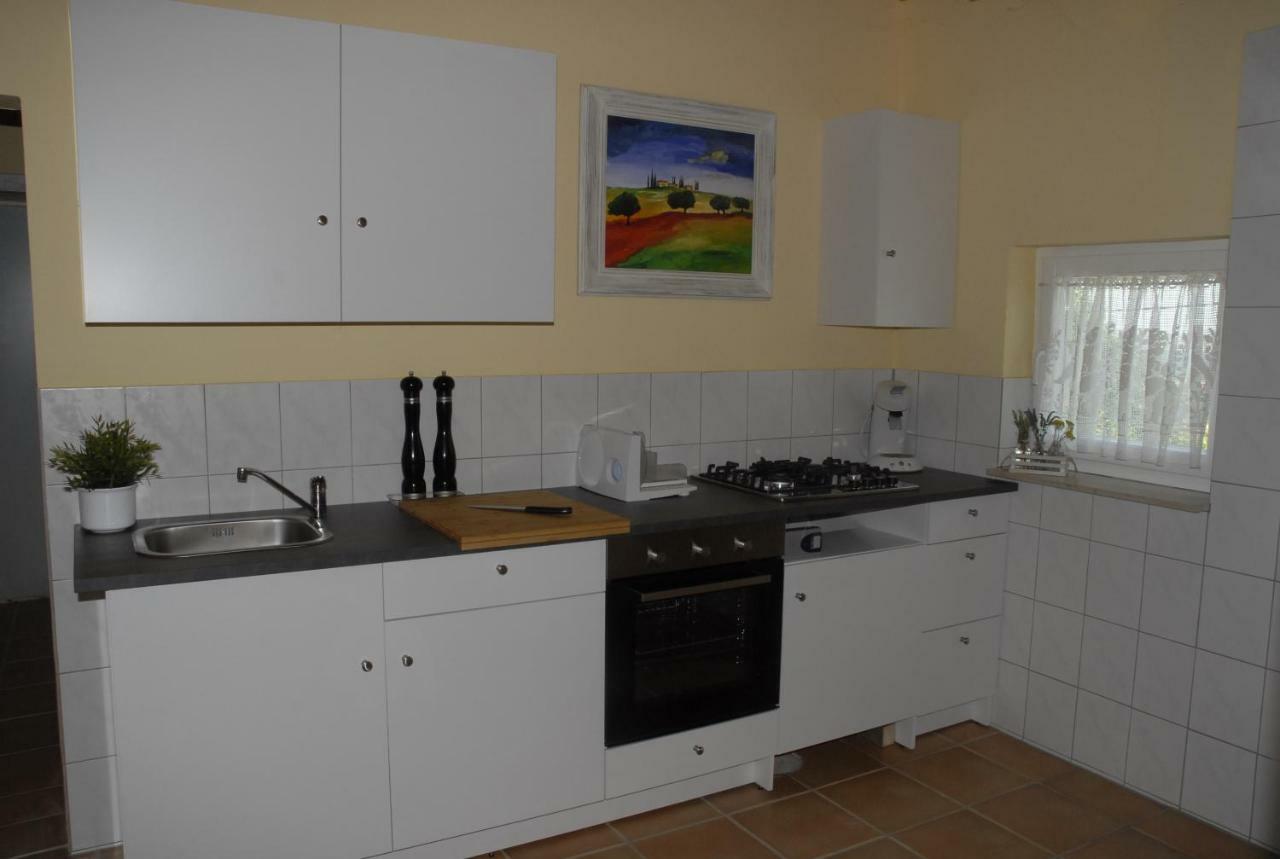 Ferienwohnung Au Pajot Ambax 외부 사진